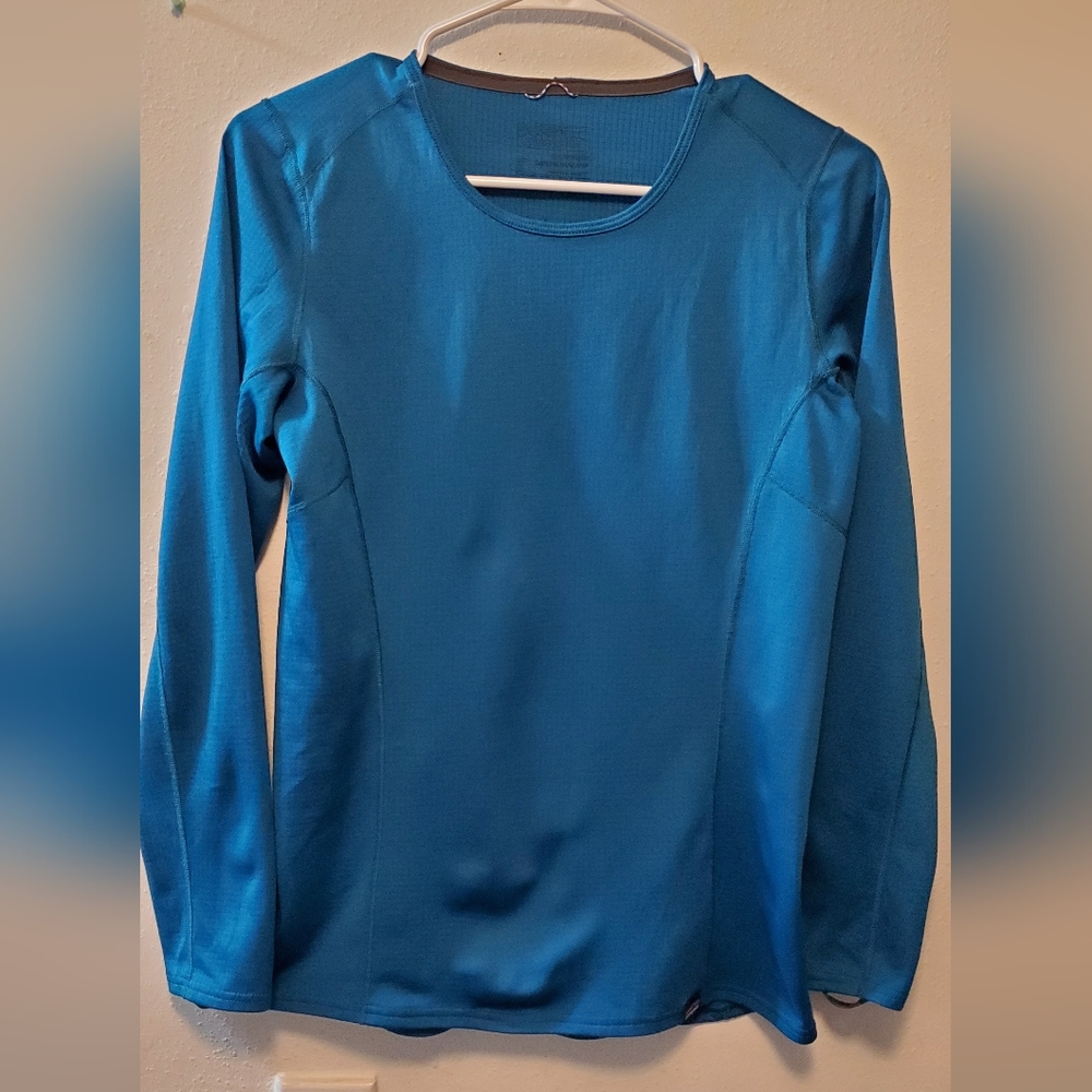 Patagonia Women Size S Color Blue Long Sleeve Capilene Caselayer Shirt